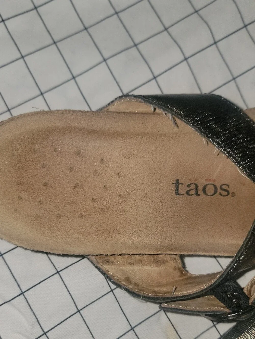 Taos Footwear Metallic Black Strappy Slide Sandals